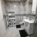 Alex Industry 特雷比涅